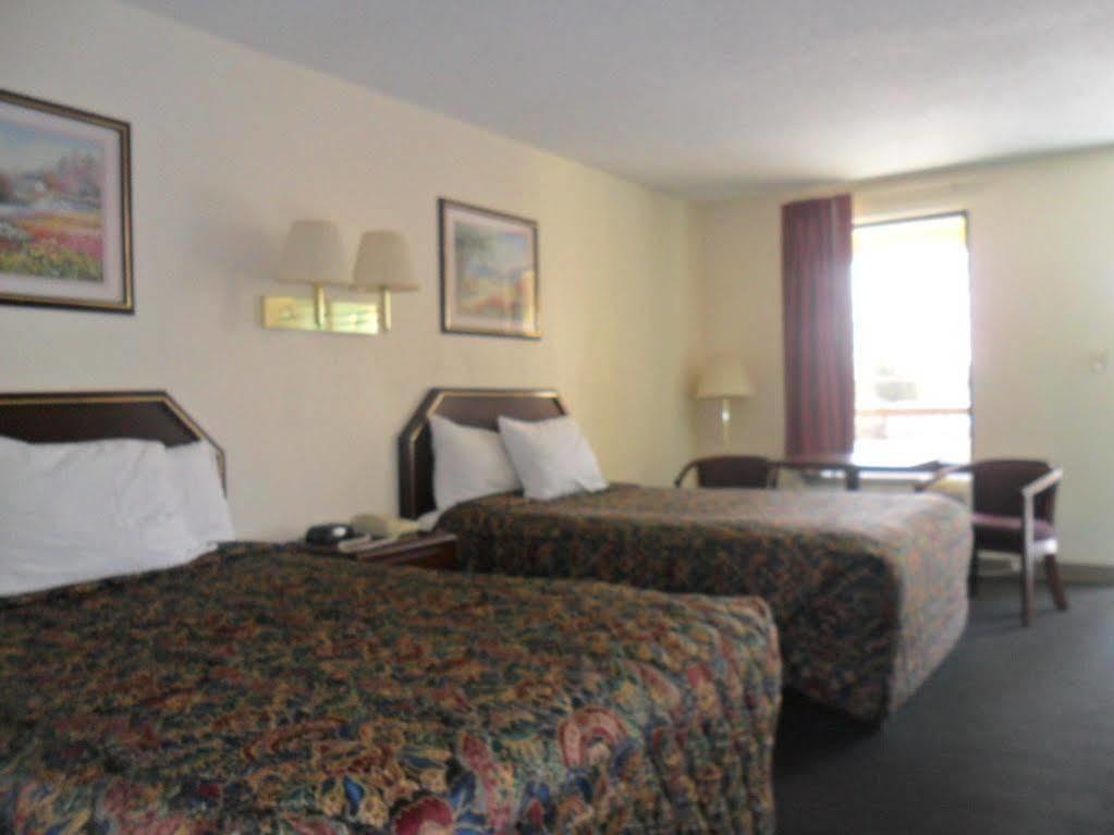 Luxury Inn & Suites Selma Exterior foto